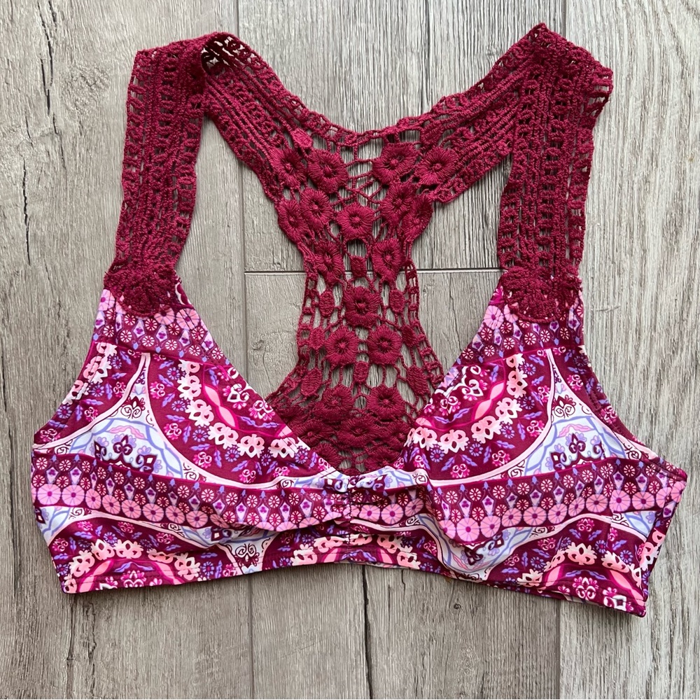 ✨HP✨ SO Medallion Crochet Racerback Bralette Bikini Top | Size Medium - Picture 4 of 16